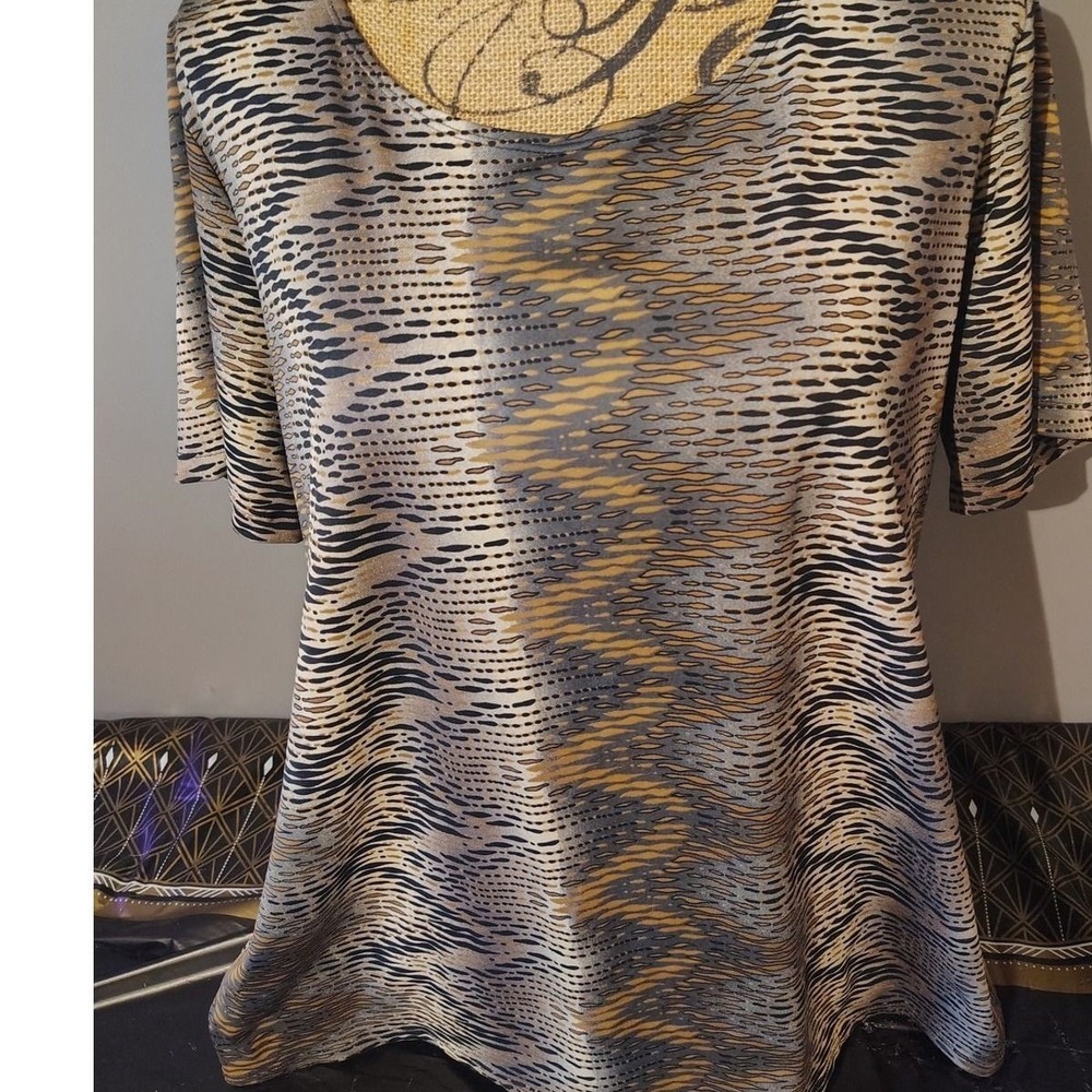 Notations Woman Abstract Animal Print Scoop Neck Short Sleeve Blouse 2X Gold